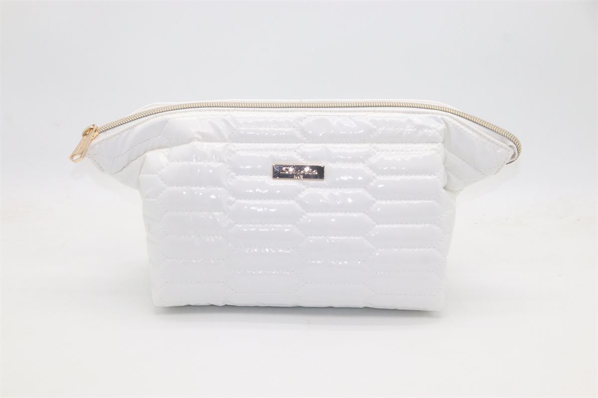 PZ2608 GB220033CB WHITE
